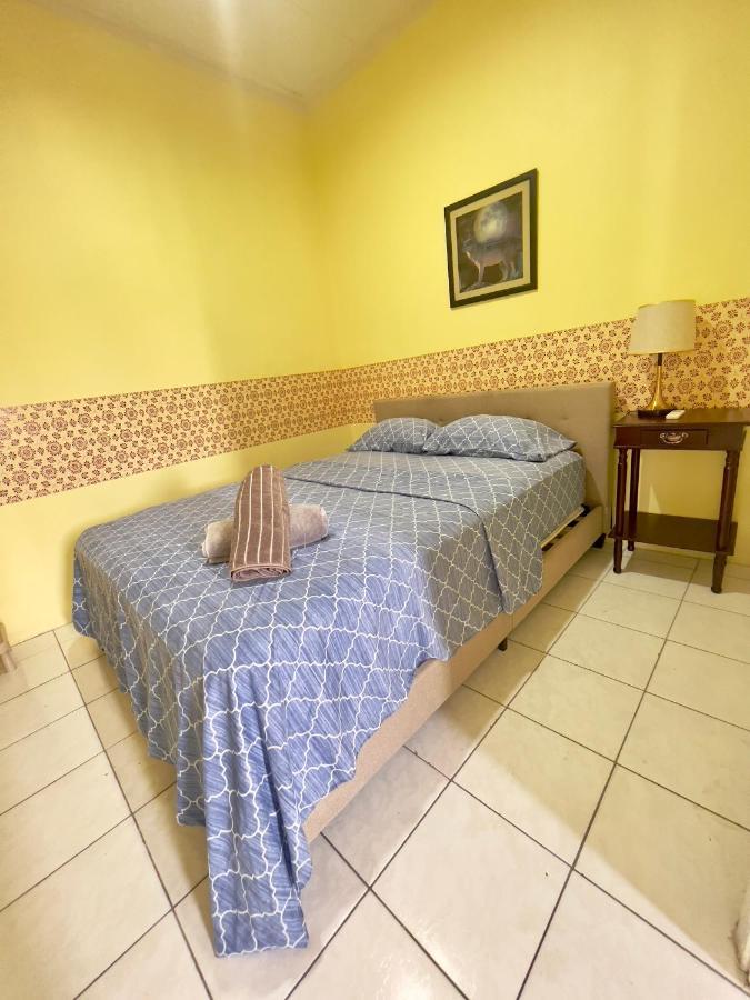 Emerald Apartments Inc Georgetown Bagian luar foto