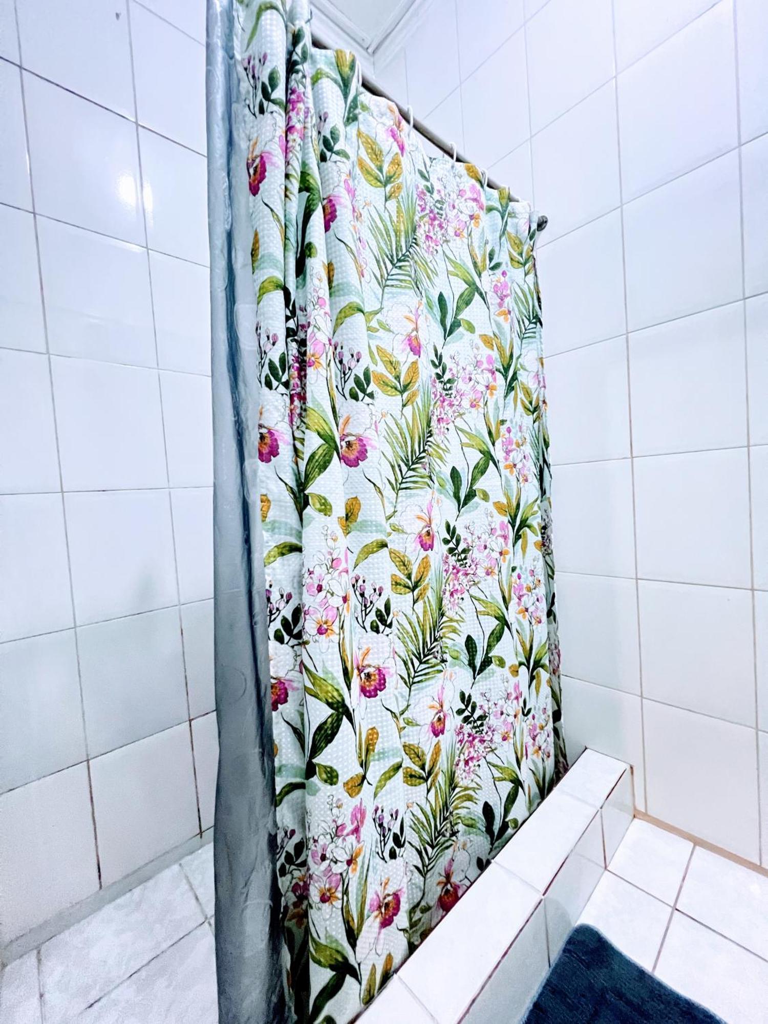 Emerald Apartments Inc Georgetown Bagian luar foto