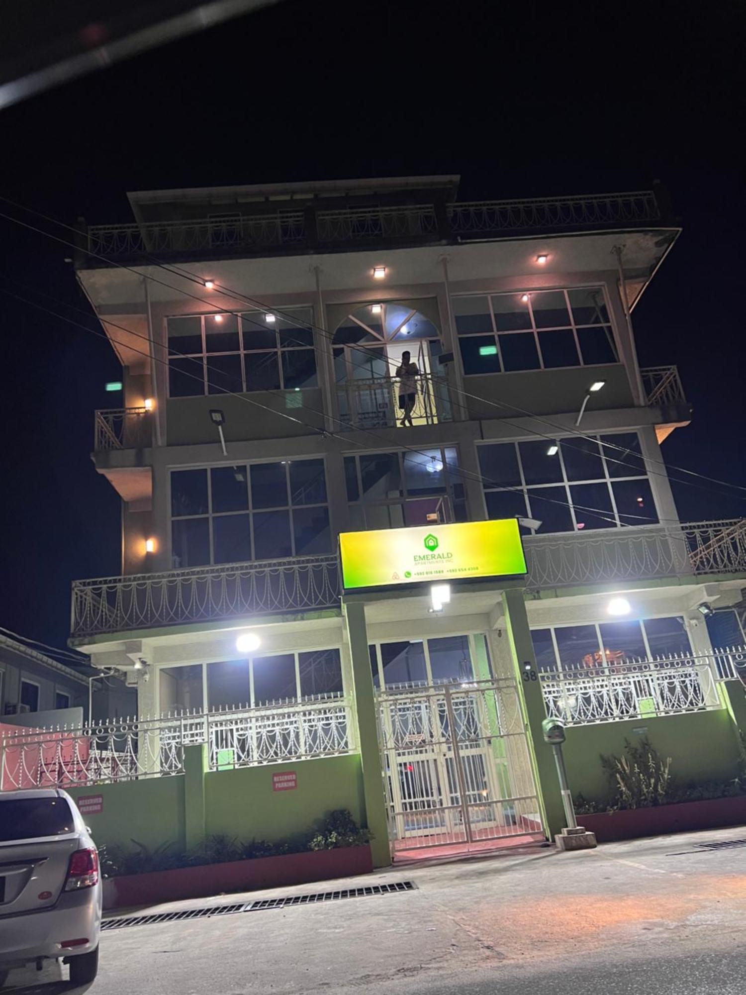 Emerald Apartments Inc Georgetown Bagian luar foto